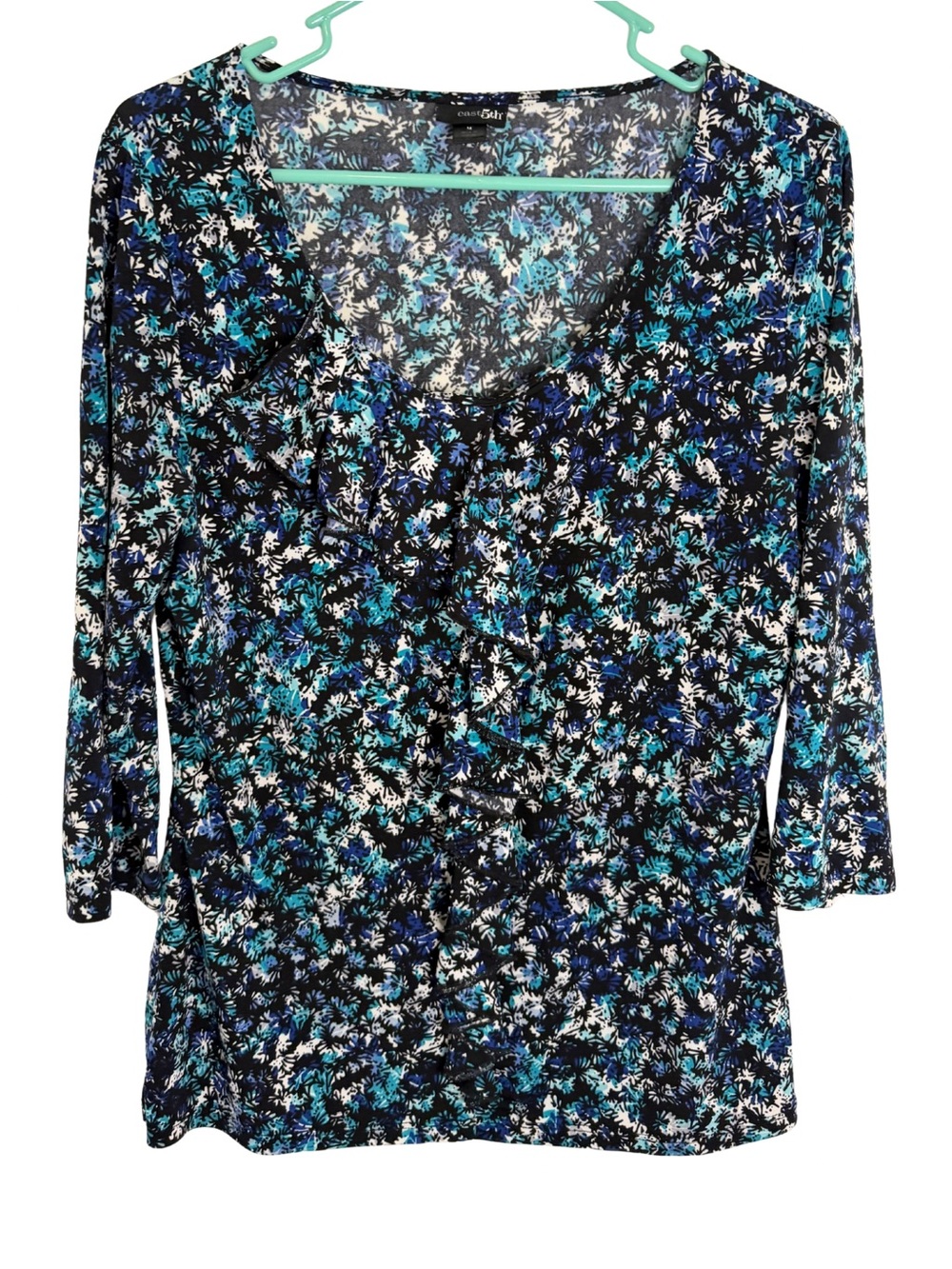 3/$20 East 5th Blue, Black & White V-Neck 3/4 Sleeve Blouse Size Medium